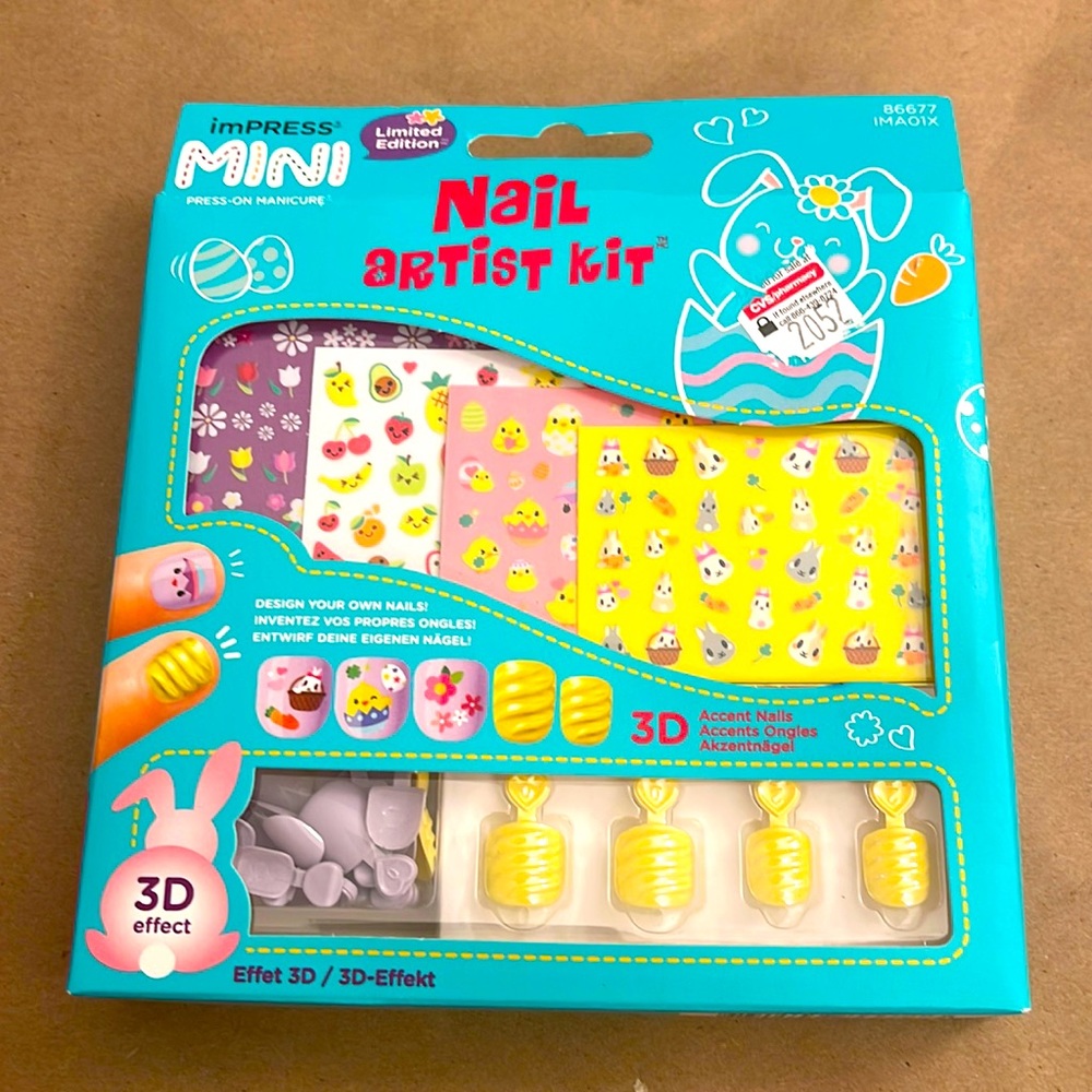 Press on manicure